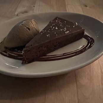 Sycamore - Boca negra dessert - New American Near Me - Newton, Massachusetts