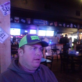 Canton Icehouse - Sports Bars Near Me - Canton, Georgia