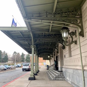 Radisson Lackawanna Station Hotel Scranton - Hotel front - Hotels Near Me - Scranton, Pennsylvania