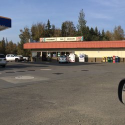 Tesoro Gas - Foodmart - Front entrance