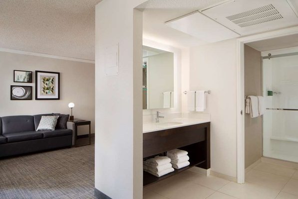 Sonesta ES Suites Fresno by null