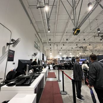 Tesla - 03/07/24 - Car Dealers Near Me - Upland, California