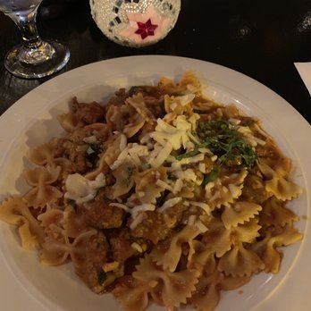 Drew's on Halsted - Bow-tie pasta with sweet Italian sausage - American Near Me - Chicago, Illinois