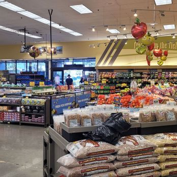 Ralphs - Looks like a Kroger's - Grocery Near Me - Long Beach, California Ralphs - Looks like a Kroger's - Grocery Near Me - Long Beach, California
