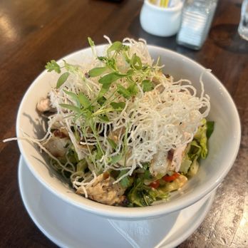 Friedman's - Asian Chicken Salad - Breakfast & Brunch Near Me - New York, New York