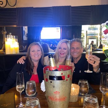 Central Bar + Restaurant - American Near Me - Bellevue, Washington