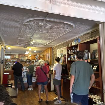 Deja Brew Cafe - Coffee bar - Coffee & Tea Near Me - Warrenton, Virginia