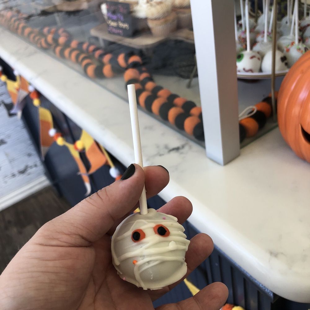Legacy Cakes - A free cake pop with purchase! - Bakeries Near Me - Grapevine, Texas Legacy Cakes - A free cake pop with purchase! - Bakeries Near Me - Grapevine, Texas