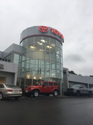 BERNARDI TOYOTA - Updated August 2025 - 22 Photos & 260 Reviews - 1626 ...