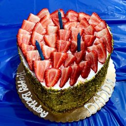 My best Vanilla cake Filled with mixed fresh fruits. My best Vanilla cake Filled with mixed fresh fruits.