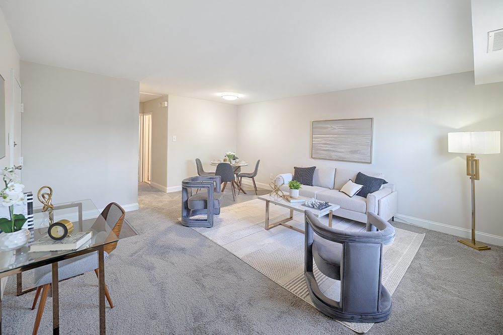 RUSHWOOD APARTMENTS Updated September 2024 19 Reviews 10825 E