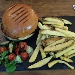 Fletcher's Bar and Eatery - Veggie burger n fries