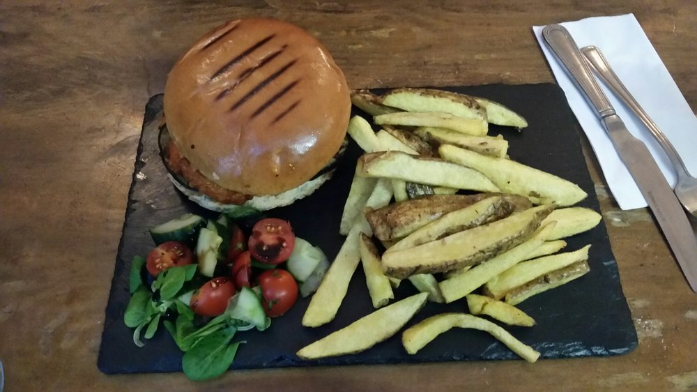 FLETCHER’S BAR AND EATERY Updated September 2024 12 Photos 7 York