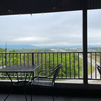 Sugar's Ribs - The view - Barbeque Near Me - Chattanooga, Tennessee Sugar's Ribs - The view - Barbeque Near Me - Chattanooga, Tennessee