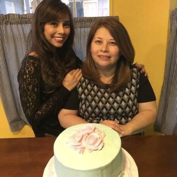 Esperanza's Cake Shop - A simple light blue cake with pink flowers for my moms birthday! - Bakeries Near Me - Alamo, Texas Esperanza's Cake Shop - A simple light blue cake with pink flowers for my moms birthday! - Bakeries Near Me - Alamo, Texas
