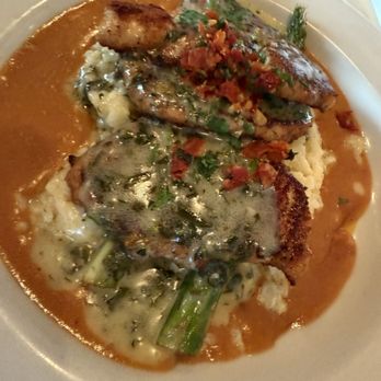 Eat Chow - Breakfast & Brunch Near Me - Costa Mesa, California