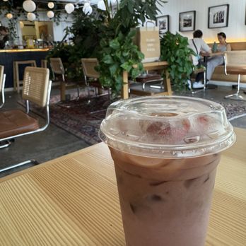 Sundays Coffee - Ambiance - Coffee & Tea Near Me - Seattle, Washington