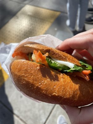 GHÉ bánh mì & rolls by null