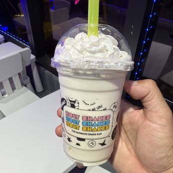 Holyshakes - VANILLA CLASSIC SHAKE - Ice Cream & Frozen Yogurt Near Me - Hallandale Beach, Florida