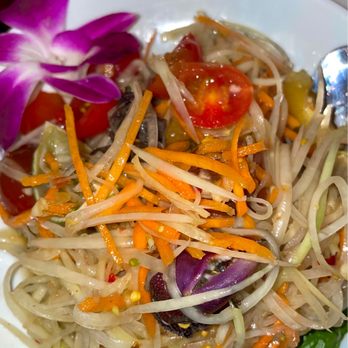 Aloy Thai Cuisine - Green Papaya Salad - Thai Near Me - Boulder, Colorado Aloy Thai Cuisine - Green Papaya Salad - Thai Near Me - Boulder, Colorado