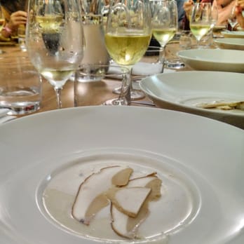 Le Jeu de Quilles - Velouté de châtaignes aux champignons de saison. Gros mioum à chaque louchée - Wine Bars Near Me - Lyon, 69 Le Jeu de Quilles - Velouté de châtaignes aux champignons de saison. Gros mioum à chaque louchée - Wine Bars Near Me - Lyon, 69