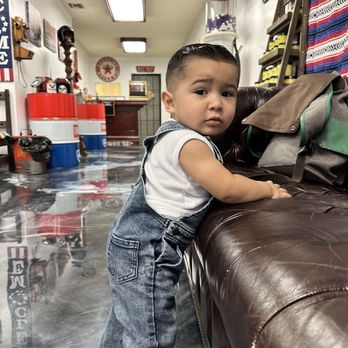 Pitstop Barbershop - Barbers Near Me - Bellflower, California Pitstop Barbershop - Barbers Near Me - Bellflower, California