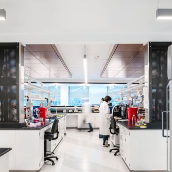 Marcus Edwards Photography - Science Laboratory - Real Estate Photography Near Me