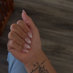 Lindsey did my set - Gel X ombré Lindsey did my set - Gel X ombré