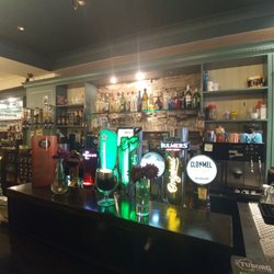 Macdara's Bar and Restaurant - The bar at Macdara's