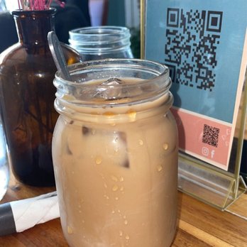Hatch 44 Cafe - Iced Coffee - Cafes Near Me - Metuchen, New Jersey
