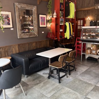 Lips Cafe - Sitting area - Cafes Near Me - Brooklyn, New York