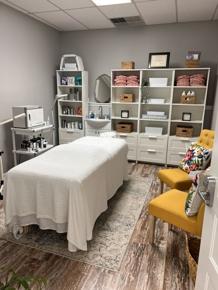 Mikayla Mosteller Massage Therapy, Lincolnton Roadtrippers