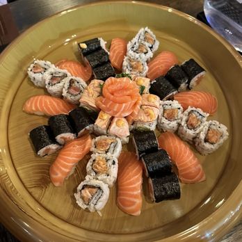 312 Fish Market - Salmon Paradise - Sushi Bars Near Me - Chicago, Illinois 312 Fish Market - Salmon Paradise - Sushi Bars Near Me - Chicago, Illinois