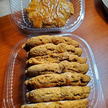 El Padrino Panadería - Marranitos cookies - Bakeries Near Me - East Wenatchee, Washington El Padrino Panadería - Marranitos cookies - Bakeries Near Me - East Wenatchee, Washington