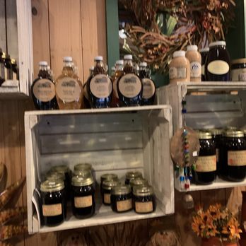 The Apple Works - Gift shop - Farms Near Me - Trafalgar, Indiana