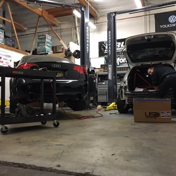 Kormodiv - 7.5 GTI rear euro light install - Auto Repair Near Me - Riverside, California Kormodiv - 7.5 GTI rear euro light install - Auto Repair Near Me - Riverside, California