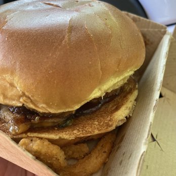 Arbys - Smokehouse Brisket Sandwich - Fast Food Near Me - Cincinnati, Ohio Arbys - Smokehouse Brisket Sandwich - Fast Food Near Me - Cincinnati, Ohio