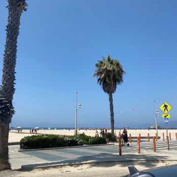 Go Surf LA - Surfing Near Me - Santa Monica, California Go Surf LA - Surfing Near Me - Santa Monica, California