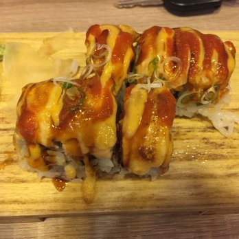 Aki Sushi - Sushi Bars Near Me - Kennewick, Washington