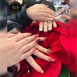 Lux Nails & Spa
