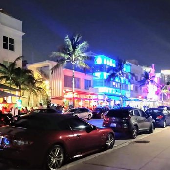 Ocean Drive - Night time - Landmarks & Historical Buildings Near Me - Miami Beach, Florida Ocean Drive - Night time - Landmarks & Historical Buildings Near Me - Miami Beach, Florida