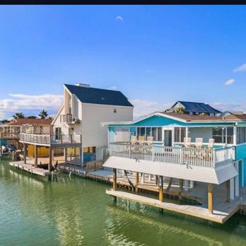 BeachBox Vacation Rentals - 16521 Jamaica Cove rental. Run do not rent this is a horrible rental. AC won't cool below 75 - Vacation Rentals Near Me - Galveston, Texas BeachBox Vacation Rentals - 16521 Jamaica Cove rental. Run do not rent this is a horrible rental. AC won't cool below 75 - Vacation Rentals Near Me - Galveston, Texas