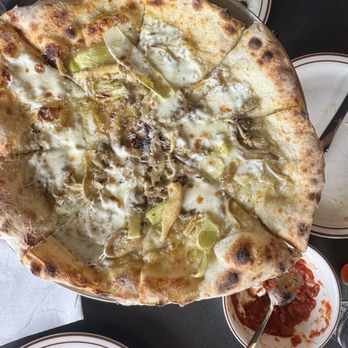 Pizza Bear - Mushroom pizza - Pizza Near Me - Coral Gables, Florida