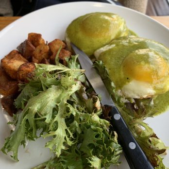 Esencia Urban Kitchen - Poblano Eggs - Cafes Near Me - Chicago, Illinois Esencia Urban Kitchen - Poblano Eggs - Cafes Near Me - Chicago, Illinois