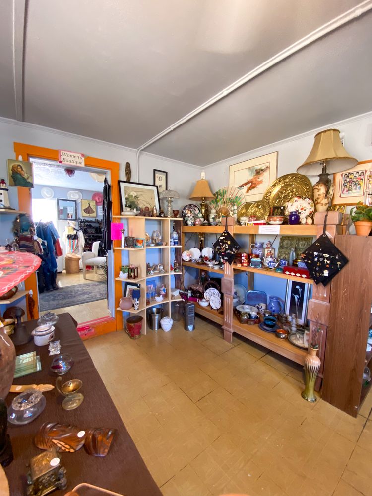 THE COTTAGE Updated October 2024 420 E Magee Rd, Oro Valley