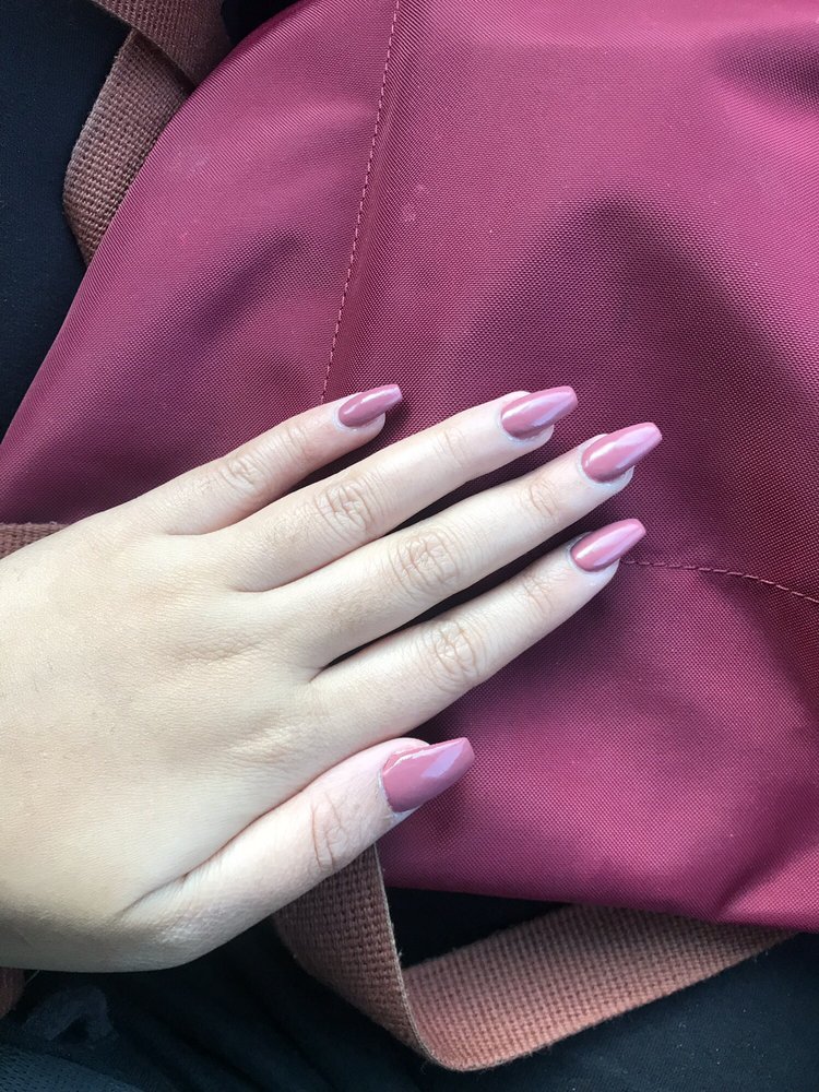 Photos of PRO NAILS Updated August 2024 11 Photos & 16 Reviews 219 Texas St, Fairfield