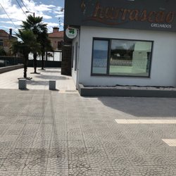 Churrasqueira Ponte Nova - Indústria Hoteleira - The front of the restaurant