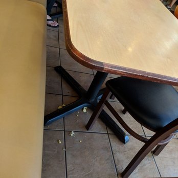 Aiea Pancake House - Dirty on top dirty on the floor! - Breakfast & Brunch Near Me - Aiea, Hawaii