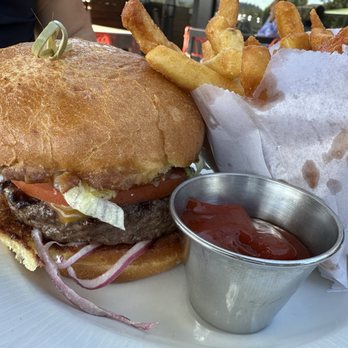 Osprey Restaurant & Bar - Ruby burger - Cocktail Bars Near Me - Spokane, Washington Osprey Restaurant & Bar - Ruby burger - Cocktail Bars Near Me - Spokane, Washington