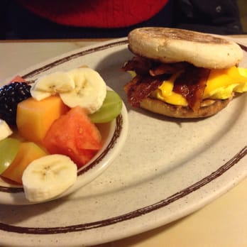 State Street Diner - Egg muffin with side of fruit - Breakfast & Brunch Near Me - Geneva, Illinois State Street Diner - Egg muffin with side of fruit - Breakfast & Brunch Near Me - Geneva, Illinois